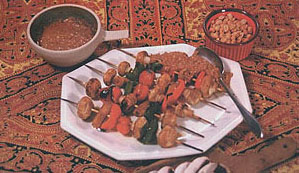 Vegetable satay with peanut sauce